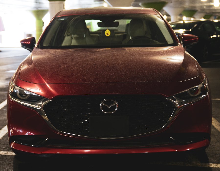 Mazda antes del lavado